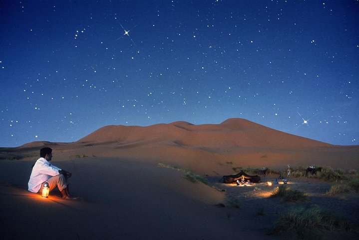 noche en el desierto del sahara